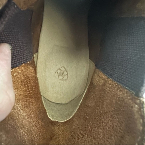 Ariat Belle Western Distressed Boot - Picture 12 of 16